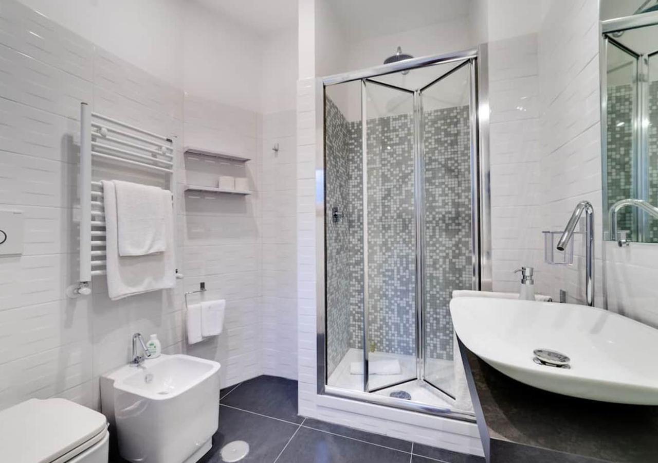 Luxury, Large Flat With Terrace On Vatican Walls *